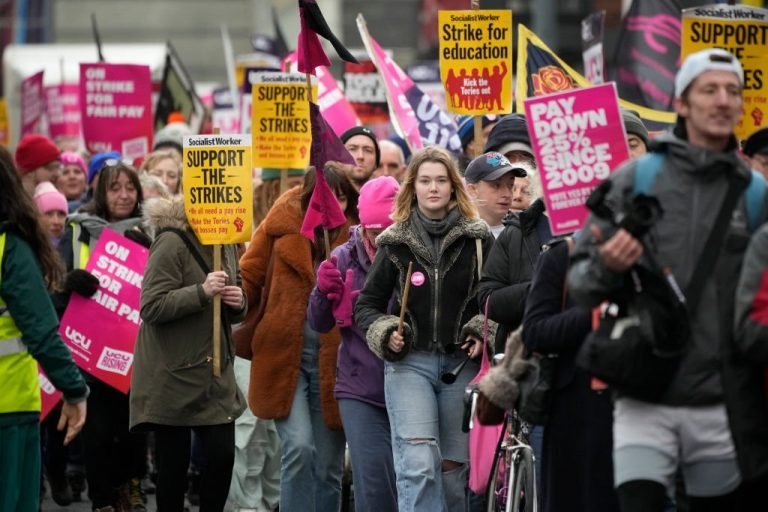 Unions have lost faith in the pay review bodies