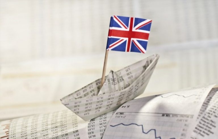 Strikes Stifle UK Economic Growth