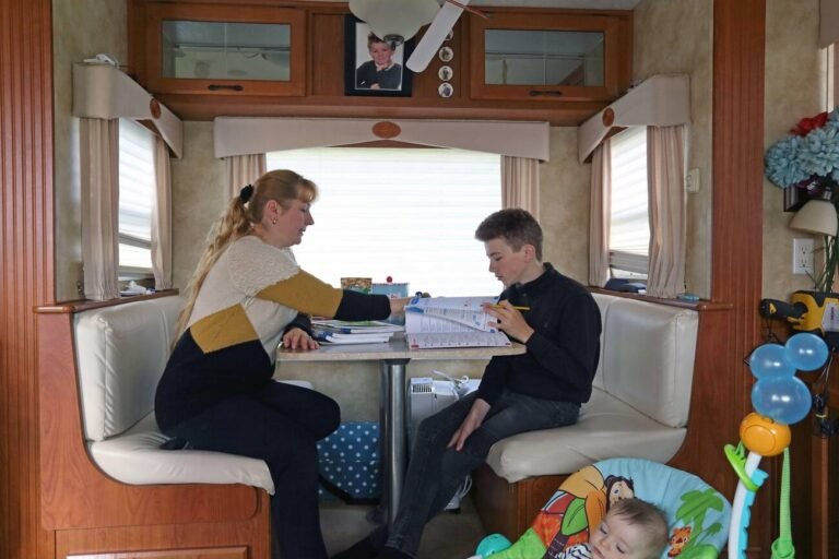 United Kingdom, Newport Pagnell, Pinders Circus. homeschooling in a caravan